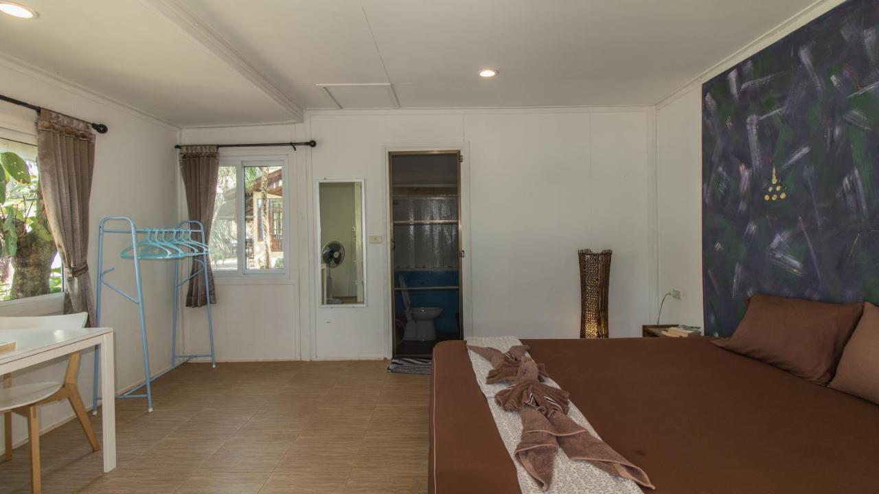Phayam Friends Hotel Koh Phayam Eksteriør billede