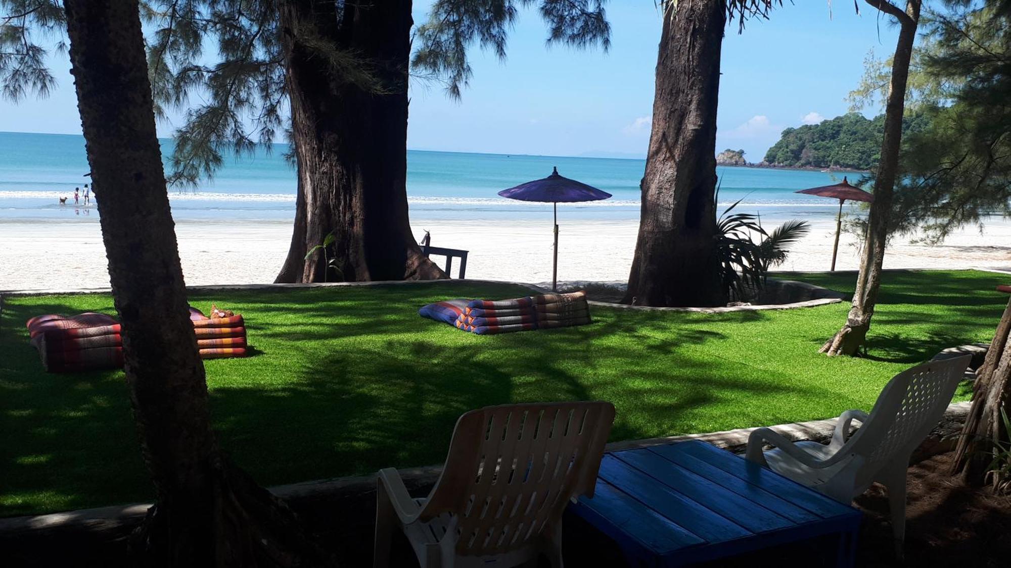Phayam Friends Hotel Koh Phayam Eksteriør billede